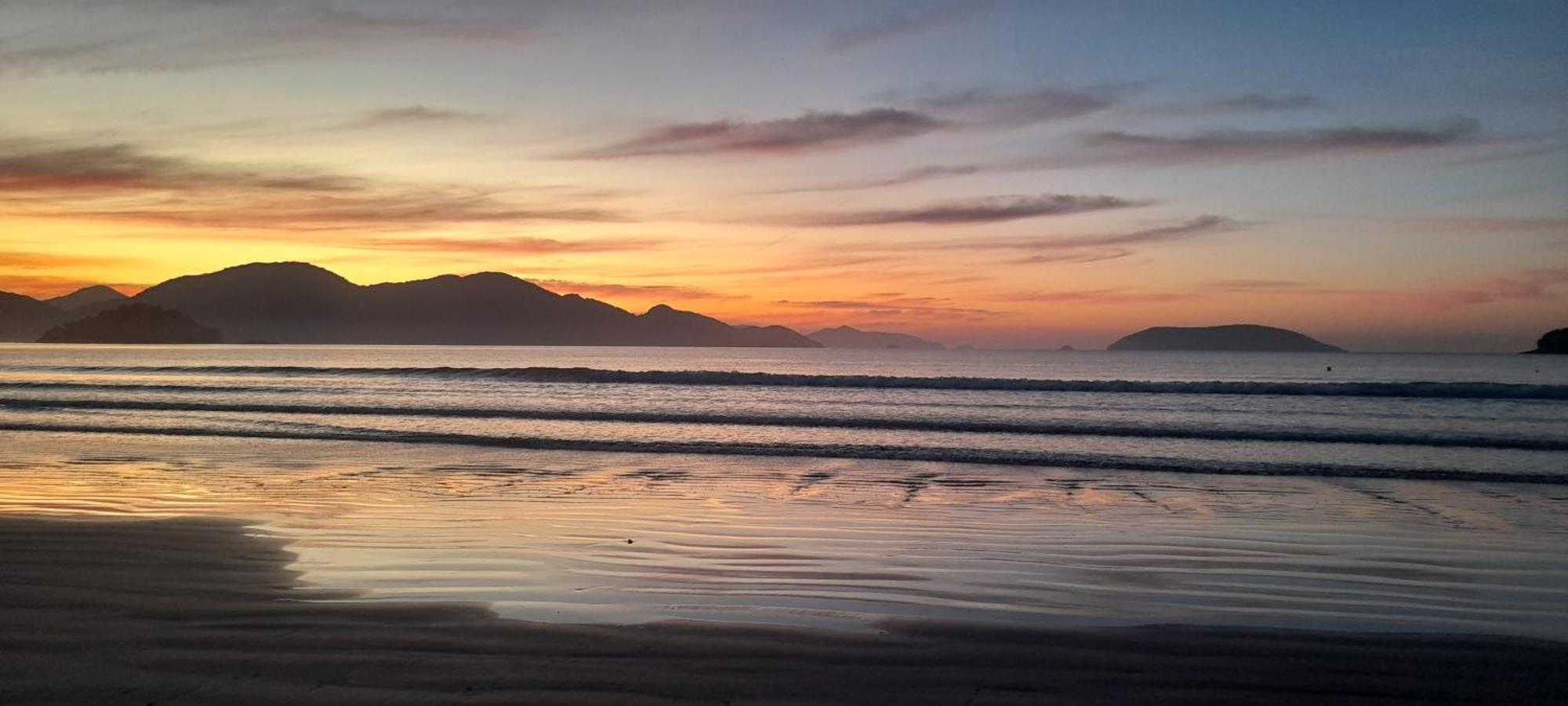 Appartamento Sacada Gourmet, Piscina E Ar Condicionado Ubatuba Esterno foto